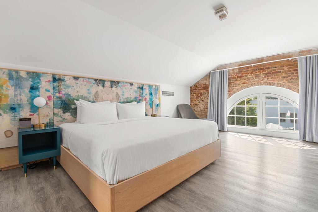 The Doyle Hotel Шарлотсвилл Экстерьер фото